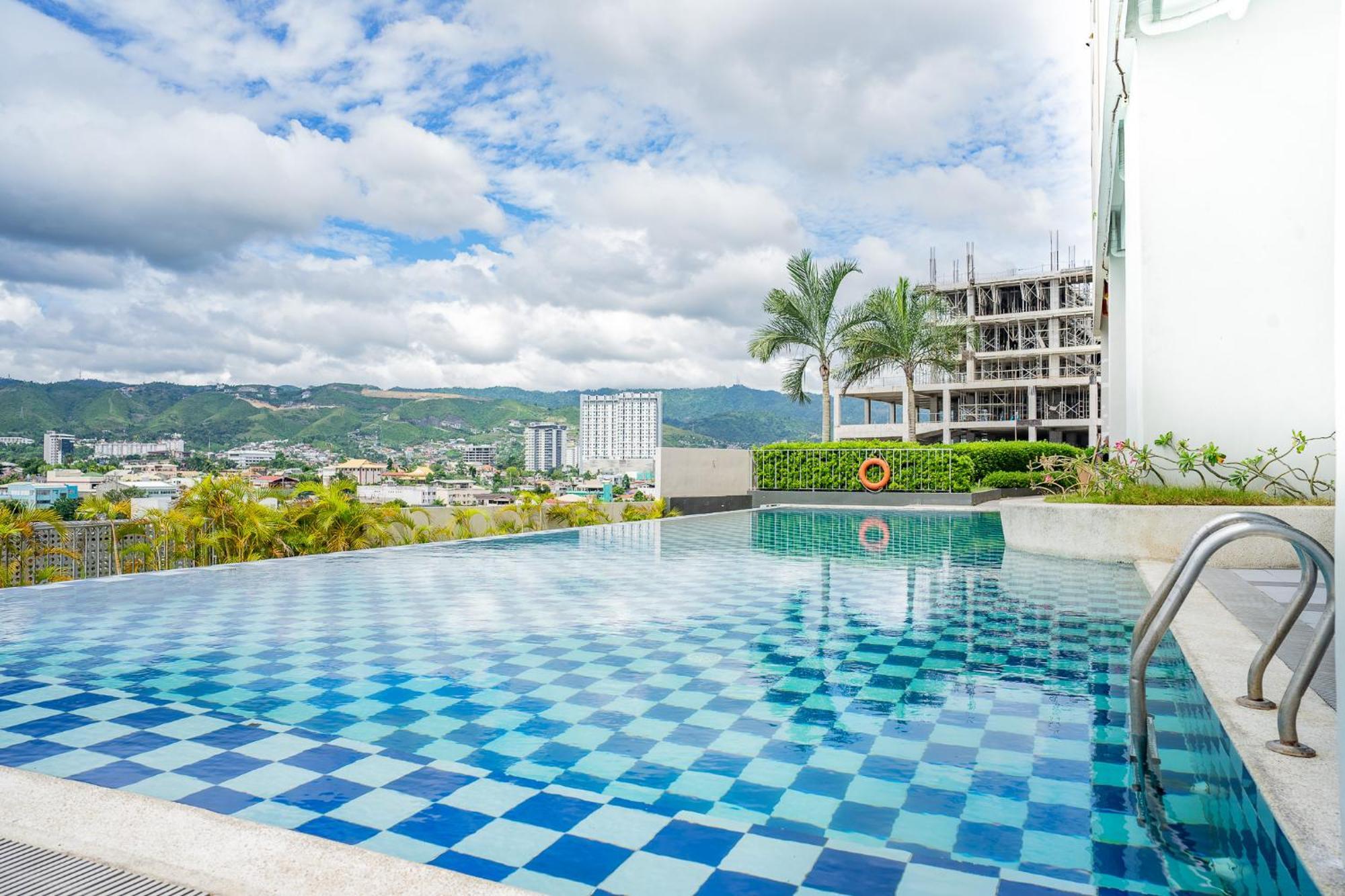 Eon Centennial Soho Hotel Cebu Exterior foto